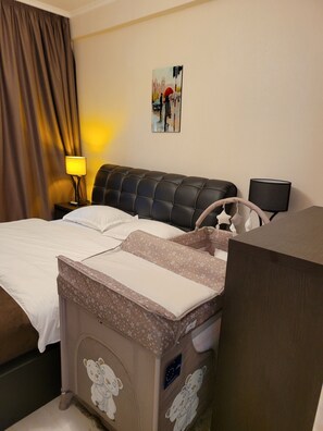 1 bedroom, iron/ironing board, WiFi, bed sheets