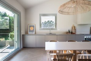 Dining - Luxurious, independent villa - La Leccina in Castellina Marittima in Tuscany (Castellina Marittima)