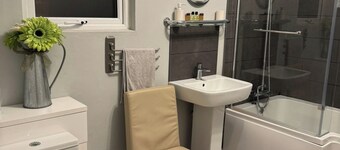 2 Guests - Free Parking - 6min to Derbion Centre