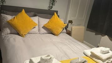 Apartment | 1 bedroom, iron/ironing board, free WiFi, bed sheets