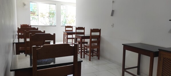 Mini-fridge, microwave, oven, cookware/dishes/utensils