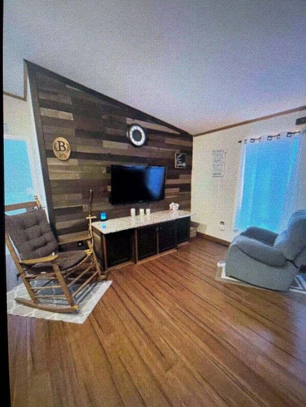 Smart TV, books