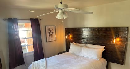 Charming 1-bedroom apartment in lovely John Day with WiFi, AC