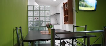 INTERIOR APARTMENT LA REINA, 2 MIN FROM THE SUBWAY