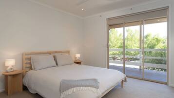 Casa familiar | 3 habitaciones, espacio para trabajar con laptop y cortinas blackout