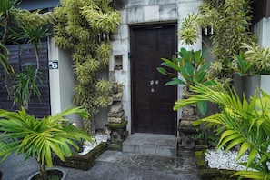 Property entrance - Villa Loli Sanur (Denpasar)