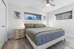 3 habitaciones, escritorio, tabla de planchar con plancha y wifi gratis 