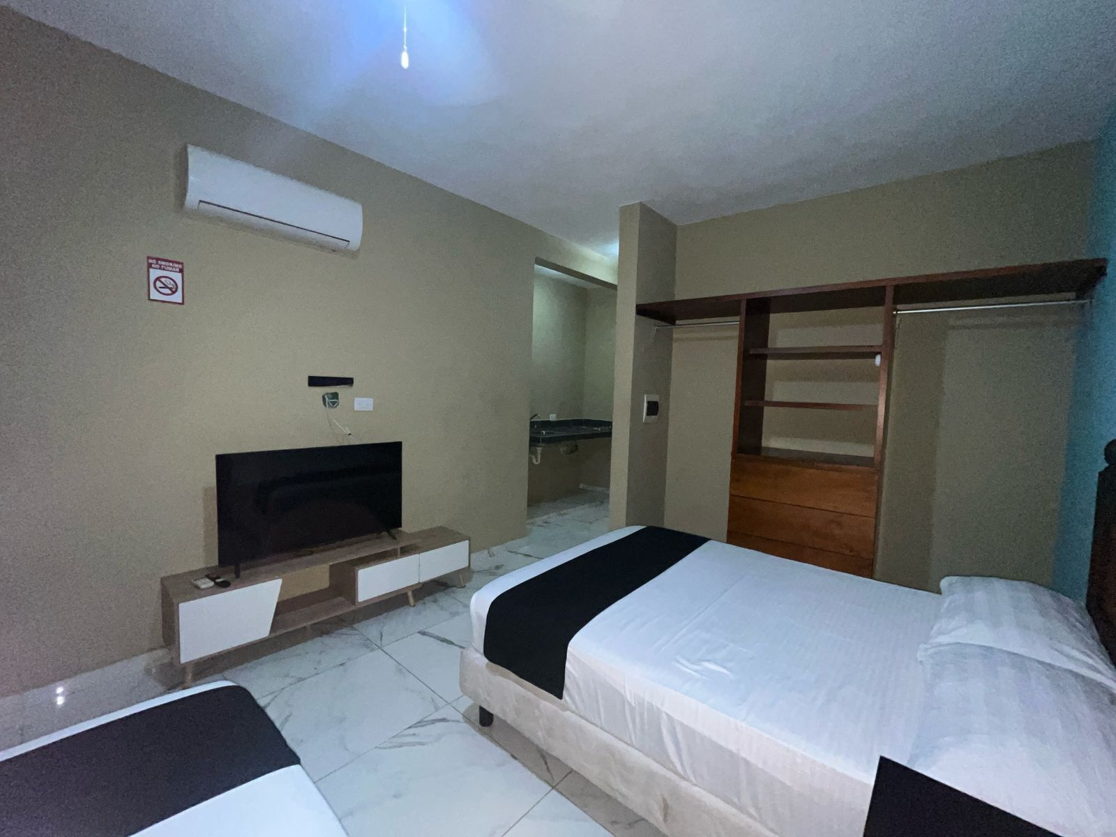 Family Double Room | Free WiFi