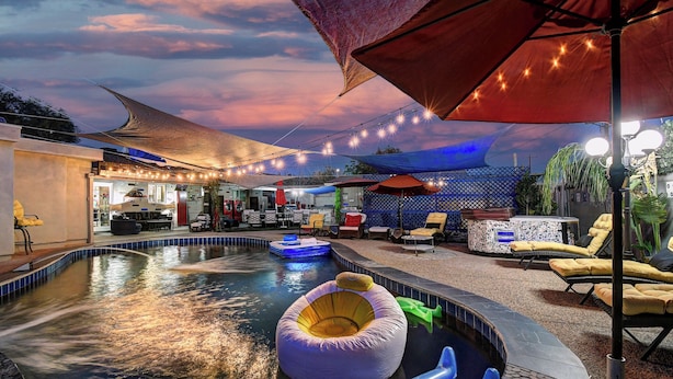 Pool - Luxury 7BR Pool & Spa Retreat in Tempe – 7 Kings or 14 Total Beds -Customizable! (Tempe)