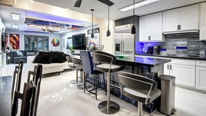 Interior - Luxury 7BR Pool & Spa Retreat in Tempe – 7 Kings or 14 Total Beds -Customizable! (Tempe)