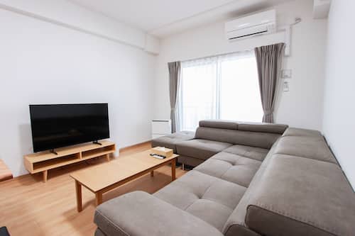 Family Room | Free WiFi