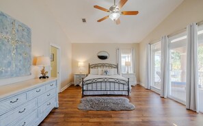 3 chambres, fer et planche à repasser, Wi-Fi gratuit, draps fournis