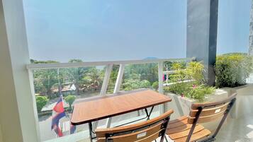 ลานระเบียง/นอกชาน