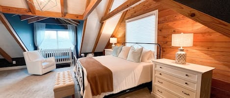 3 habitaciones, escritorio, tabla de planchar con plancha y wifi gratis