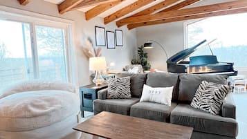 Smart TV, fireplace, table tennis, books