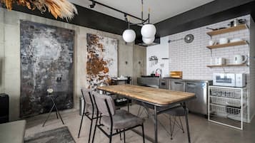 Luxury Apartment | In-room dining