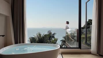 時尚雙人房, 1 張特大雙人床, 浴缸, 海景 | 私人 SPA 浴池