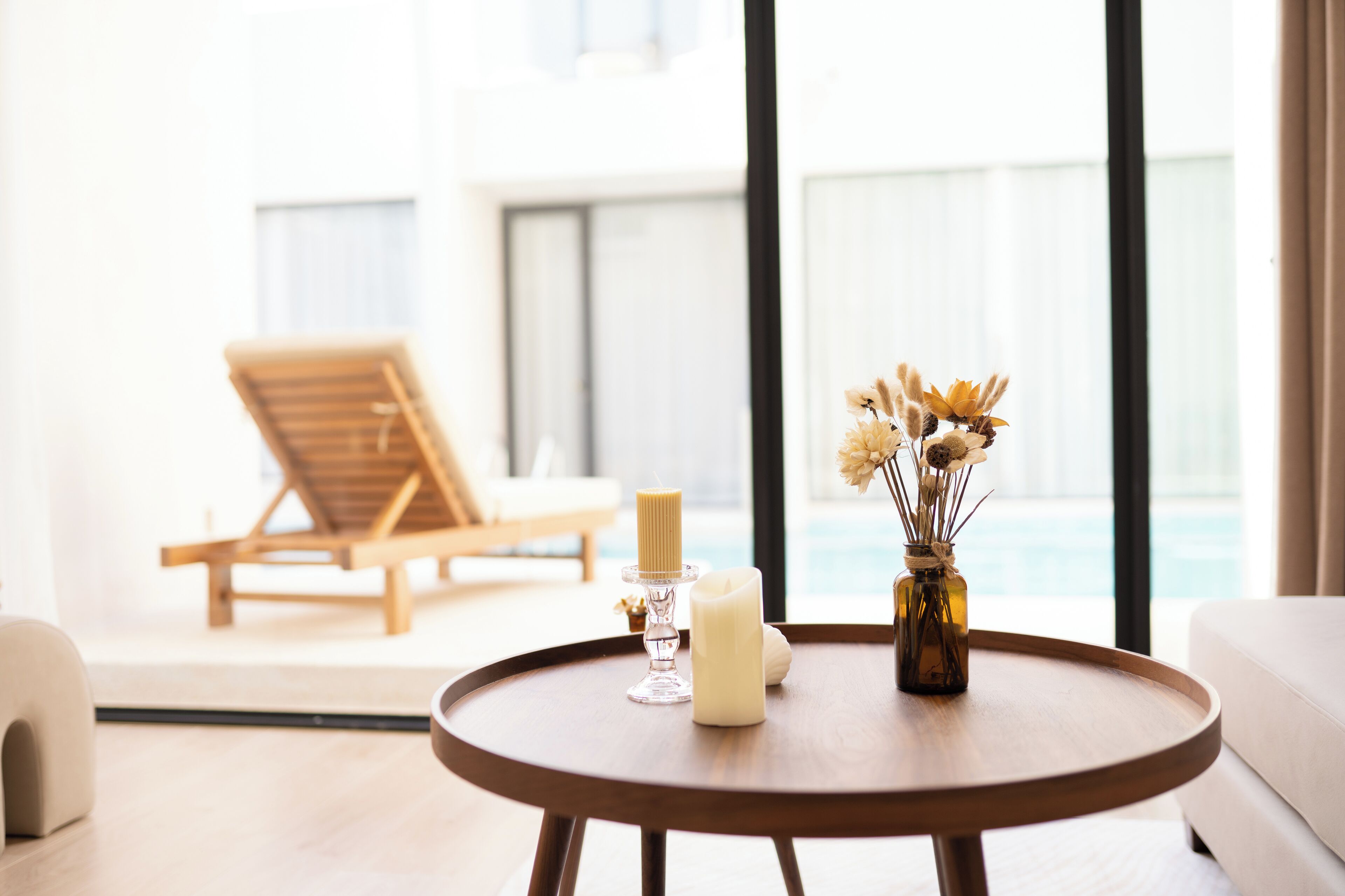 Luxury Studio Suite, 1 King Bed, Pool Access, Pool View | Living room | Printers