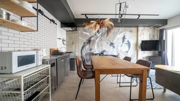 Luxe appartement | Dineren in de kamer