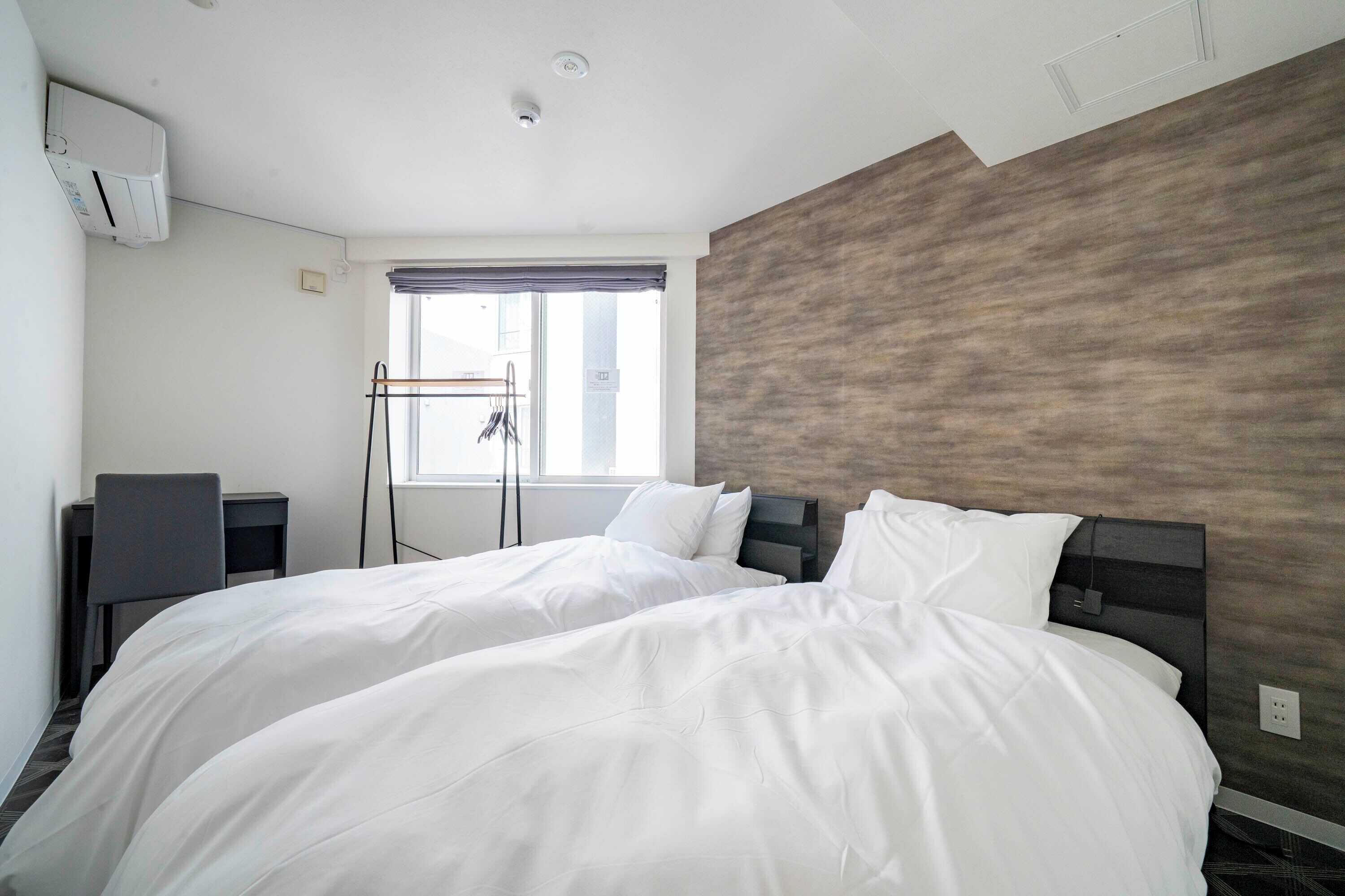 3 bedrooms, iron/ironing board, free WiFi