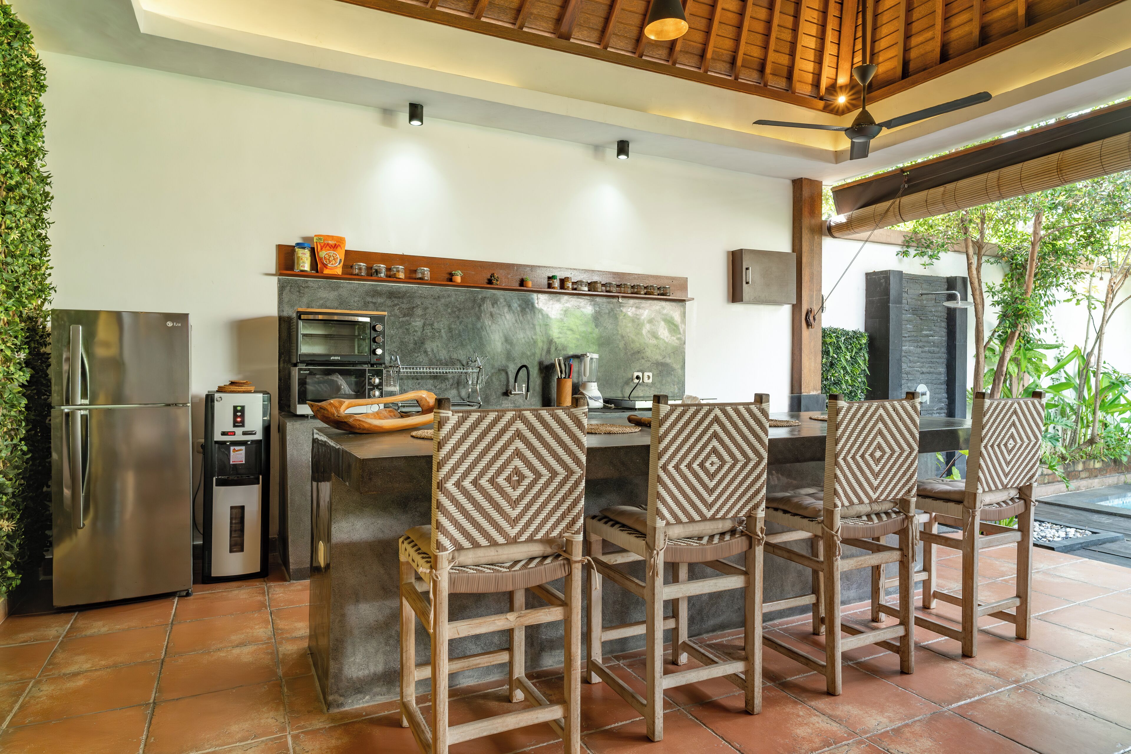 Villa, 2 Bedrooms | Dining room