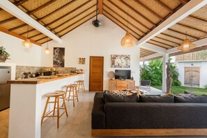 TV, books - 1BR Private Pool Villa Kepompong (Kecamatan Kuta Utara)