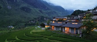 Zhensu Canyon Sanctuary