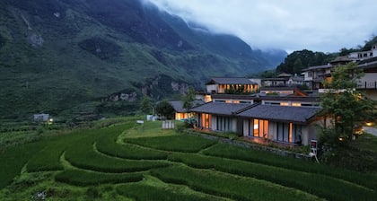 Zhensu Canyon Sanctuary