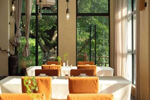 Restaurant - Zhensu Canyon Sanctuary (Liupanshui)