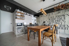 In-room dining - TAKETO STAY KOTONI 302 (Sapporo)