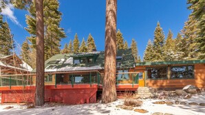 Cabane, plusieurs lits (JJs Lakeview Chalet) | Extérieur