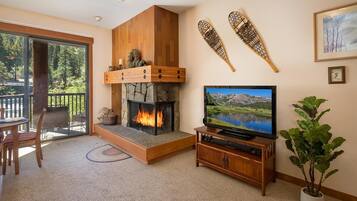Condo, 1 Queen Bed with Sofa bed (Granite River Retreat at Alpine Meado) | Balcony view