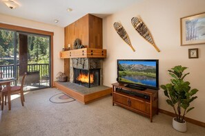 Condo, 1 Queen Bed with Sofa bed (Granite River Retreat at Alpine Meado) | Balcony view