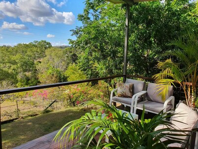 Mt Morgan Hillside Cottage
