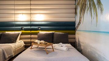 Ferros/tábuas de passar roupa, Wi-Fi, roupa de cama