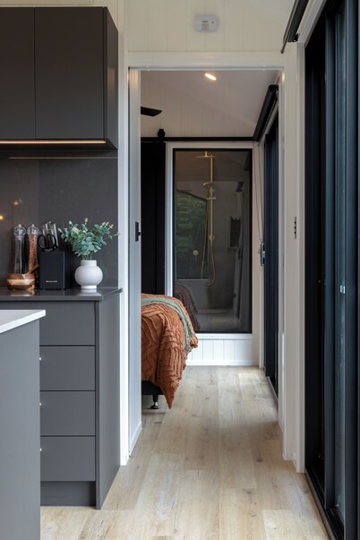 Luxury Hinterland Tiny Home | Secluded Romantic Escape with Stunning Views