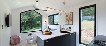 Luxury Hinterland Tiny Home | Secluded Romantic Escape with Stunning Views