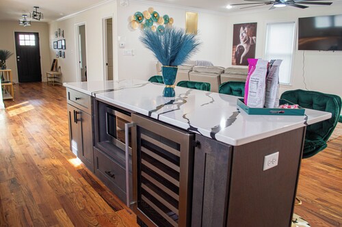 Charming Getaway in the Heart of RVA-No Cleaning Fee