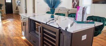 Charming Getaway in the Heart of RVA-No Cleaning Fee