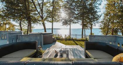 Waterfront Rice Lake Sunset w/ Hot Tub