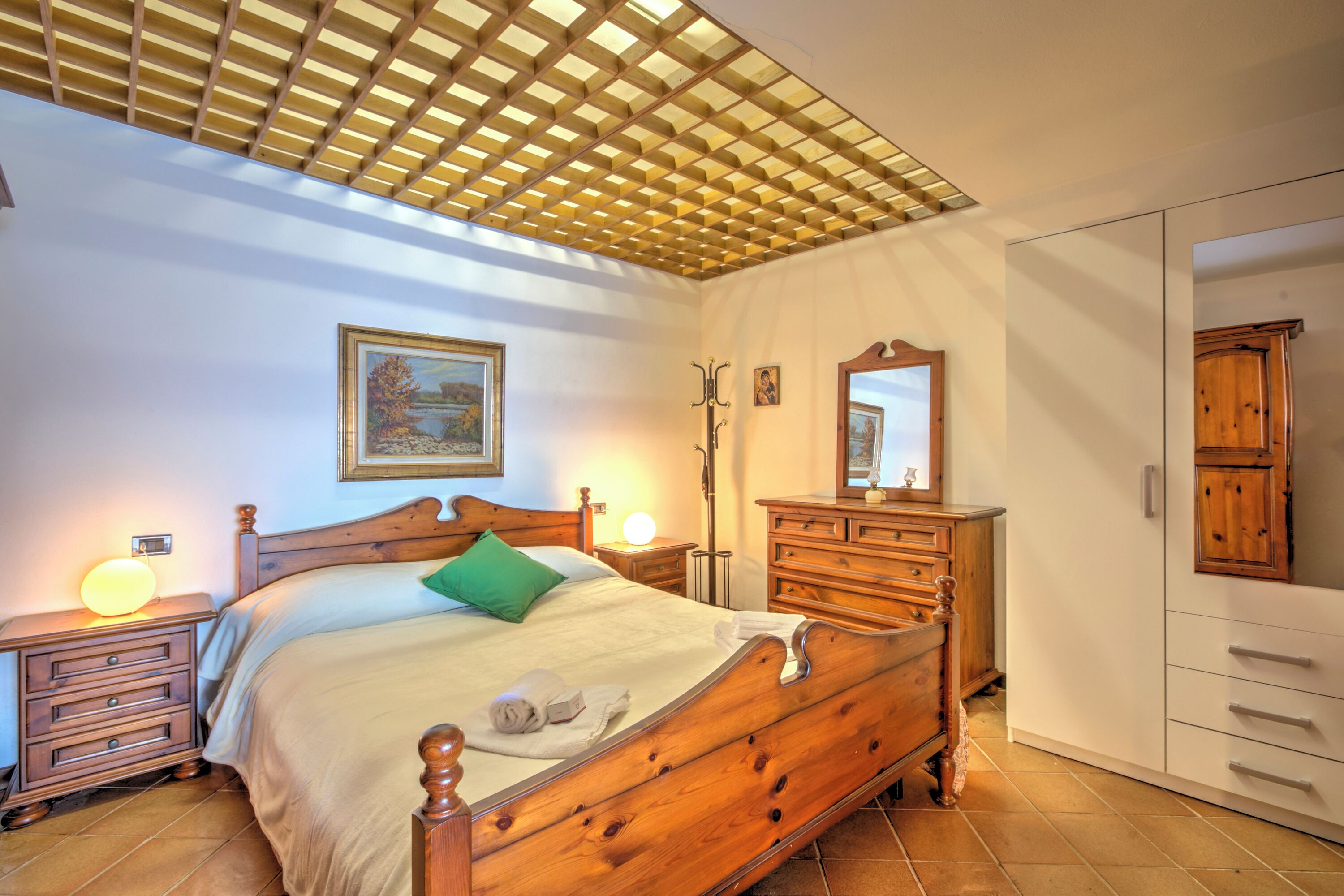 Apartamento família, vários quartos, ao lado da montanha (Isola Bella View Stresa) | 1 quarto, Wi-Fi de cortesia, roupa de cama