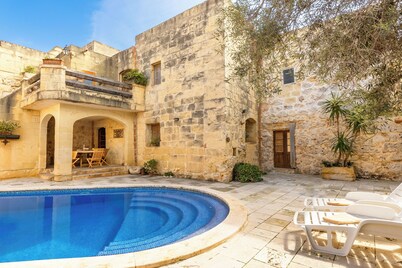 Bebbuxija Pool Farmhouse Gozo