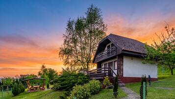 Standard House, 2 Bedrooms, Balcony, Mountainside (Karesz Holiday Home /w Terrace &) | Exterior