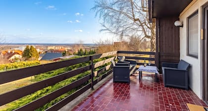 Karesz Holiday Home