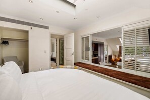 3 Schlafzimmer, Schreibtisch, Bügeleisen/Bügelbrett, WLAN