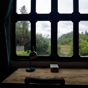 Superior Quadruple Room | Desk, laptop workspace, free WiFi, bed sheets