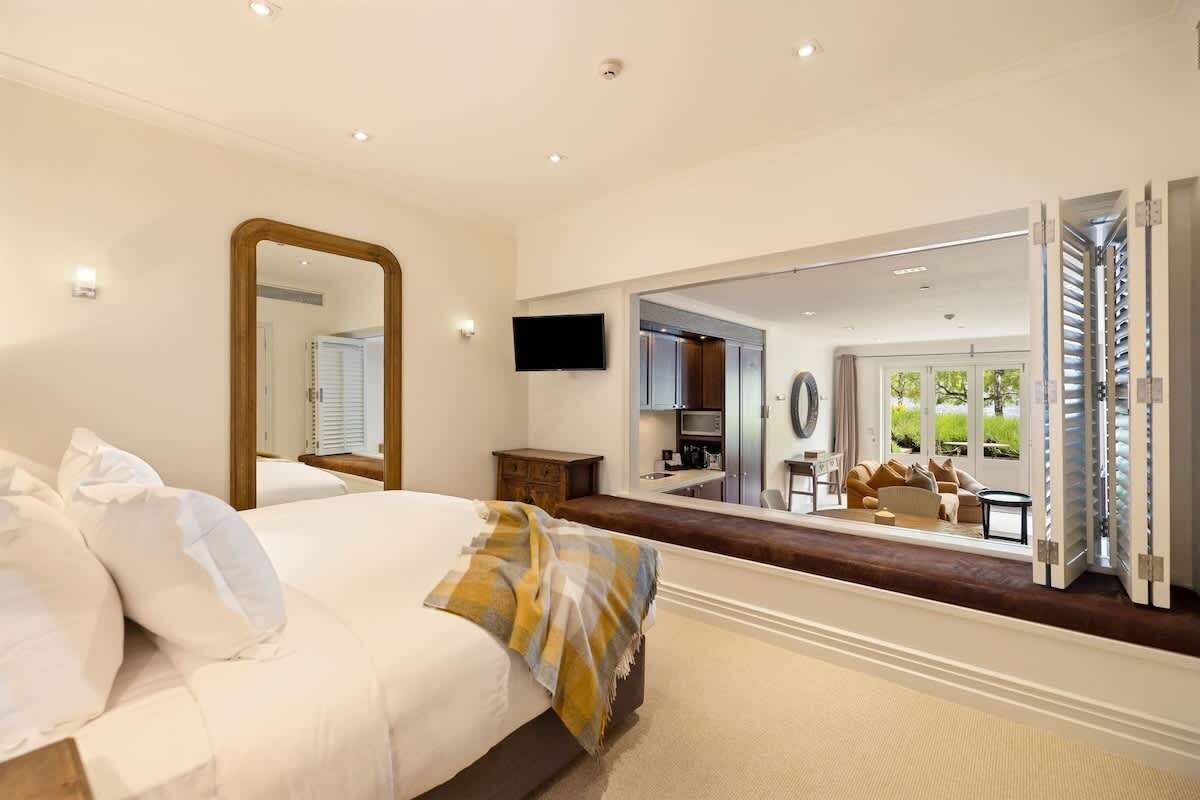 2 多间卧室、办公桌、熨斗/熨衣板、WiFi