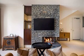 Interior - Glen Nevis 2- Queenstown Lakeshore Apt (Queenstown)