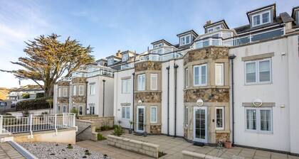 Bay View, Compass Point - an apartment that sleeps 4 guests in 2 bedrooms