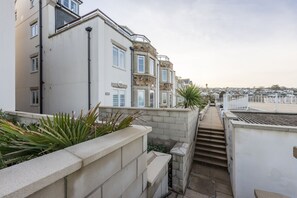 Property grounds - Bay View, Compass Point- Sea View & Parking (Carbis Bay)